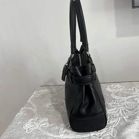 Coach Authentic EUC Hampton Smooth Black Leather Belted Detail Satchel Bag/COA - Picture 4 of 15